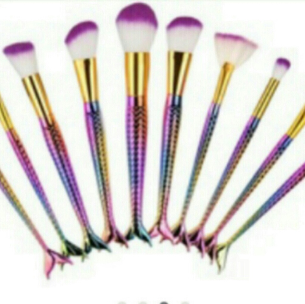10 Piece Mermaid Beauty Makeup Brush Set with Makeup Pouch